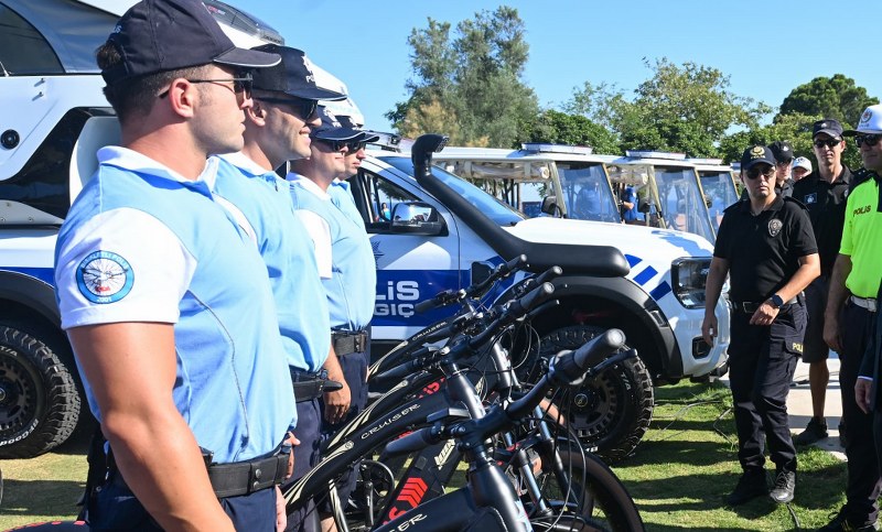 Emniyet Kemeri Simülasyon Aracı ve Yeni Araçlar Antalya’da Tanıtıldı